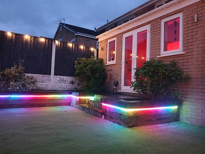 Garden lighting2.jpeg__PID:6cf9da94-5cb6-45c5-8562-94bb74609fb4